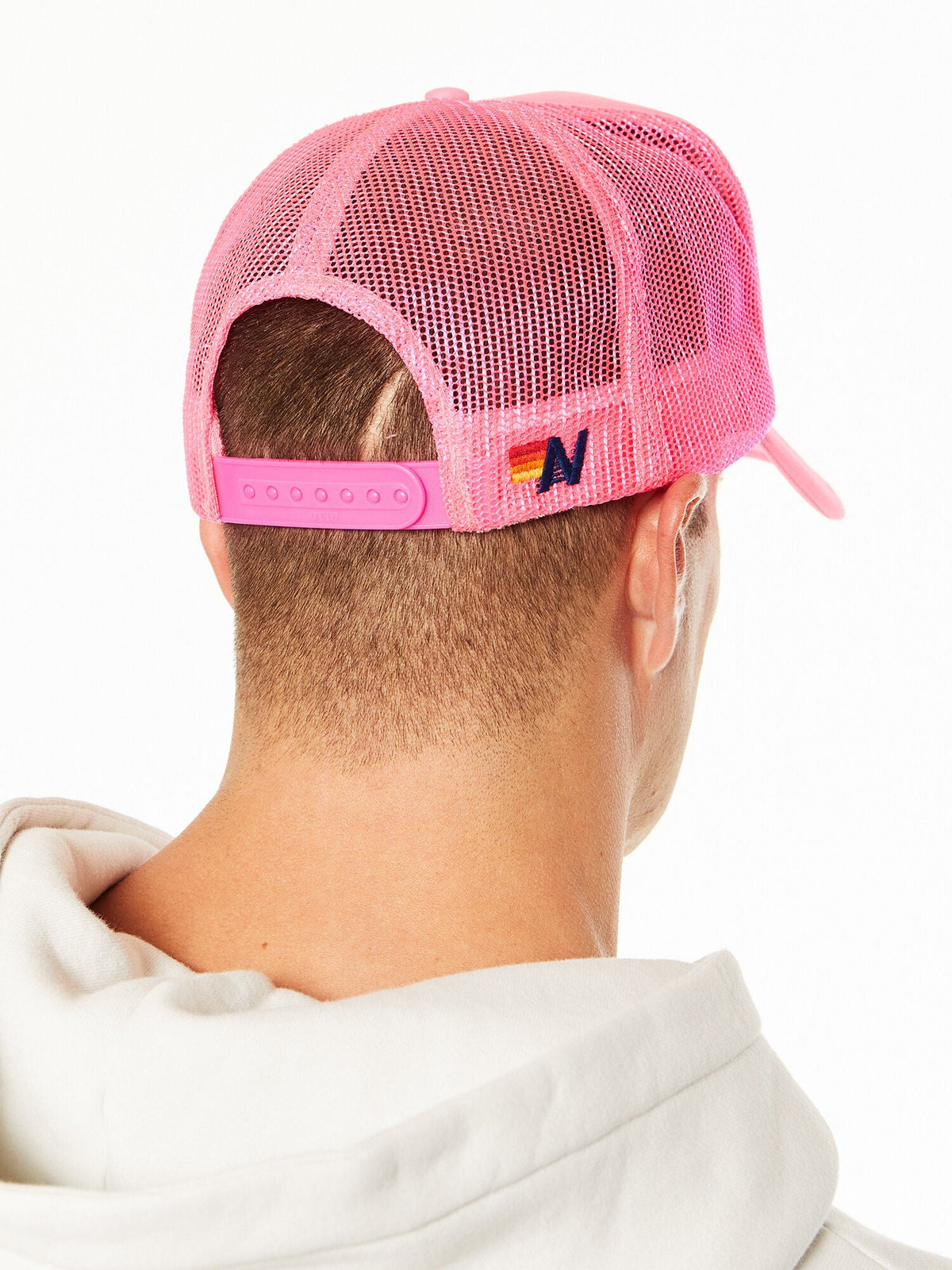 BOLT VINTAGE TRUCKER NEON PINK
