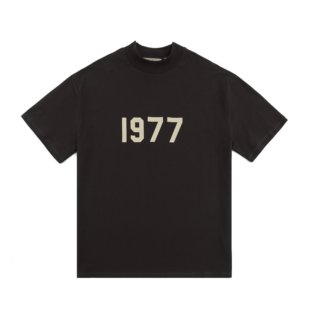ESSENTIALS 1977 Contrast Graphic Mock-Neck T-Shirt