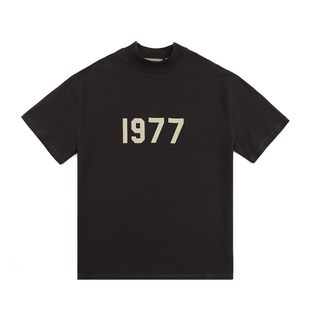 ESSENTIALS 1977 Contrast Graphic Mock-Neck T-Shirt